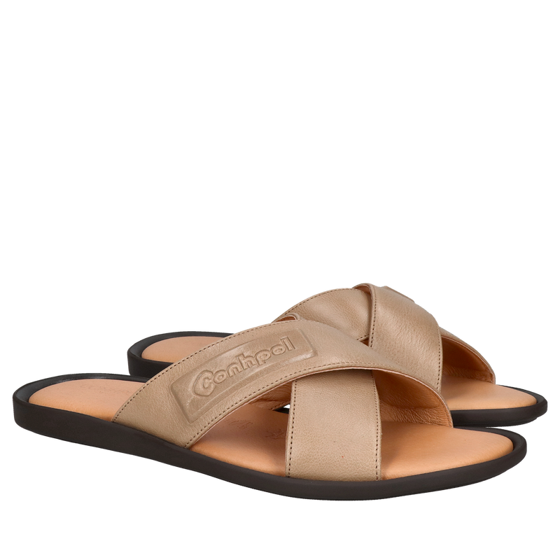 Lekkie i miękkie klapki męskie w kolorze beżowym, klapki męskie z grubymi paskami skórzanymi