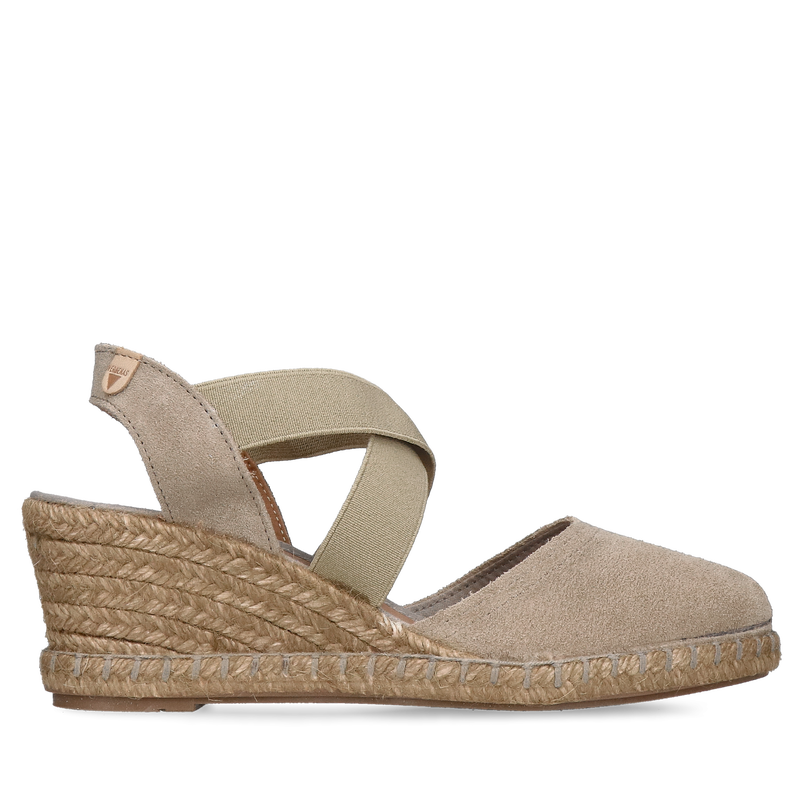 Letnie beżowe damskie espadryle ze skóry zamszowej na koturnie