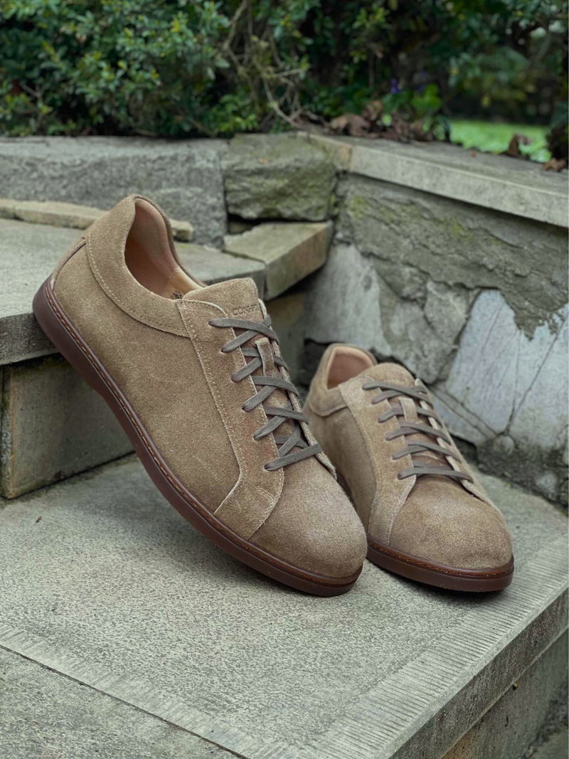 Wygodne i miękkie buty męskie na szerszą stopę, skórzane lekkie zamszowe buty męskie