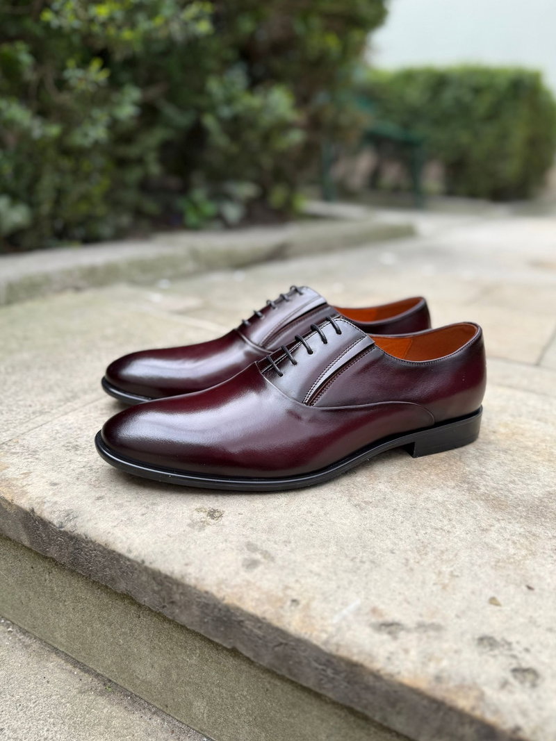 Bordowe eleganckie buty męskie typu oxford, wizytowe oxfordy męskie do garnituru od polskiego producenta Conhpol