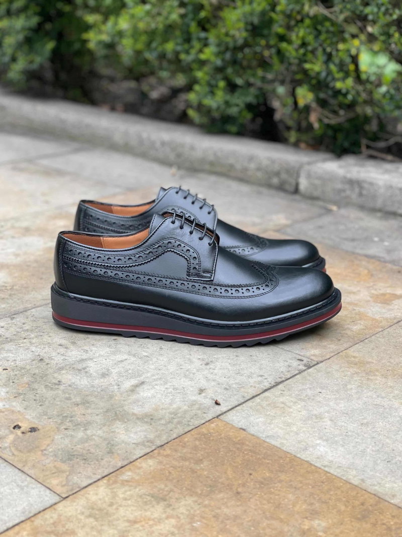 Męskie czarne półbuty Brogsy, na grubej podeszwie, polska produkcja