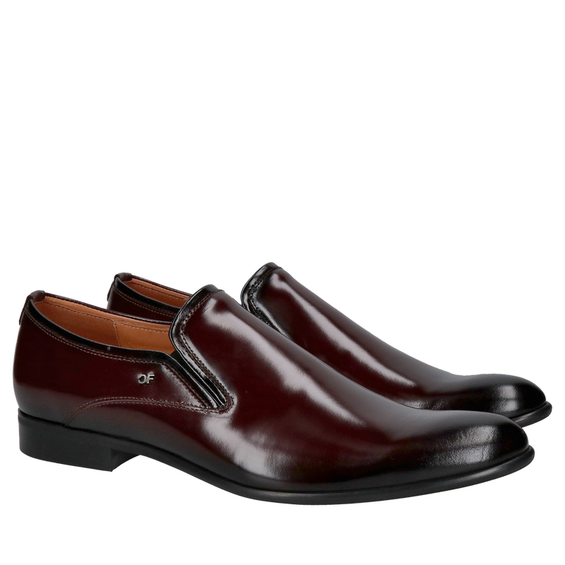 Eleganckie bordowe buty wsuwane typu loafers ze skóry naturalnej od polskiego producenta