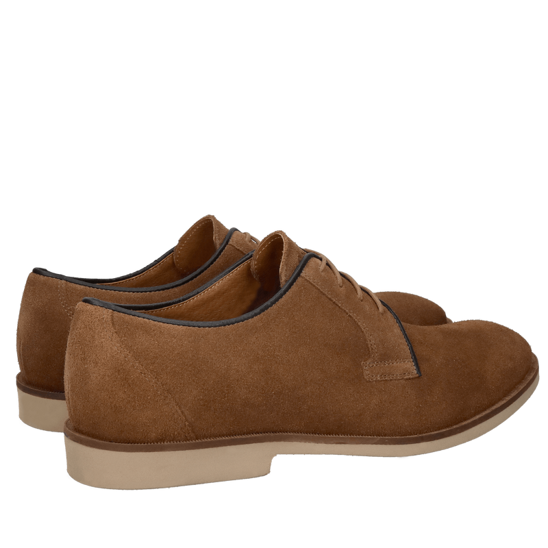 Letnie zamszowe półbuty męskie w kolorze jasnego brązu, lekkie i miekkie na co dzień styl casual