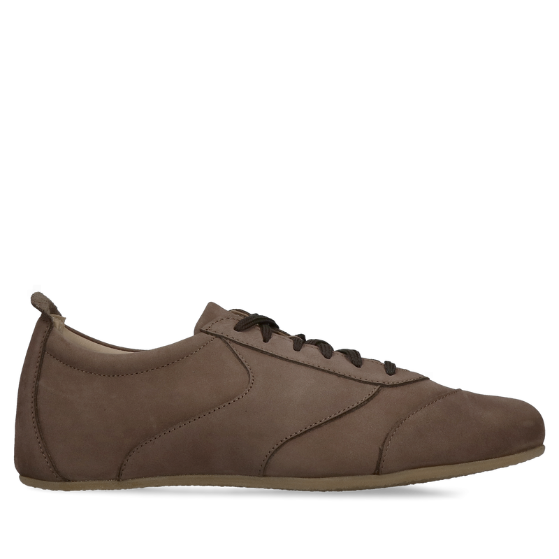 Minimalistyczne sportowe sneakersy damskie na cienkiej podeszwie ze skóry zamszowej