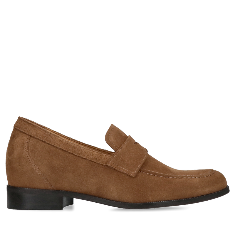 Podwyższające zamszowe loafersy brązowe, wsuwane buty podwyższajace, Conhpol, Konopka Shoes