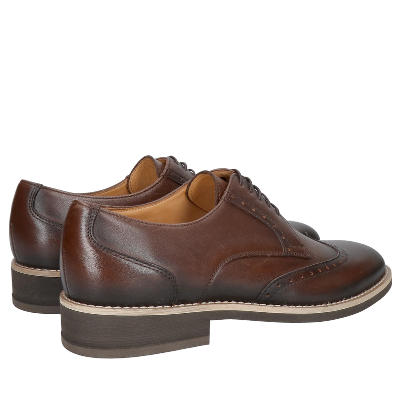 Półbuty męskie smart casual na lekkiej podeszwie od polskiego producenta, męskie brougsy