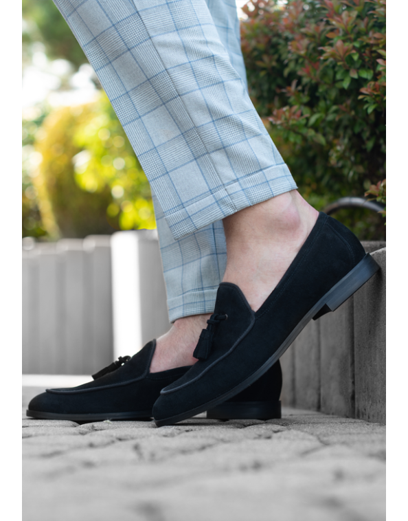 Obuwie typu loafers - najnowsze trendy, do czego nosimy?