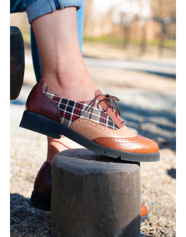 Półbuty damskie sznurowane i wsuwane – modnie i stylowo